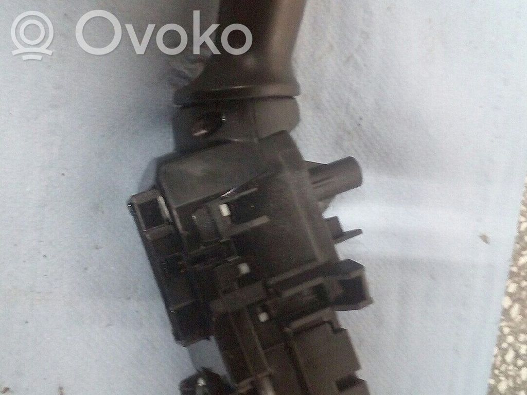 KIA Rio Interrupteur / bouton multifonctionnel 