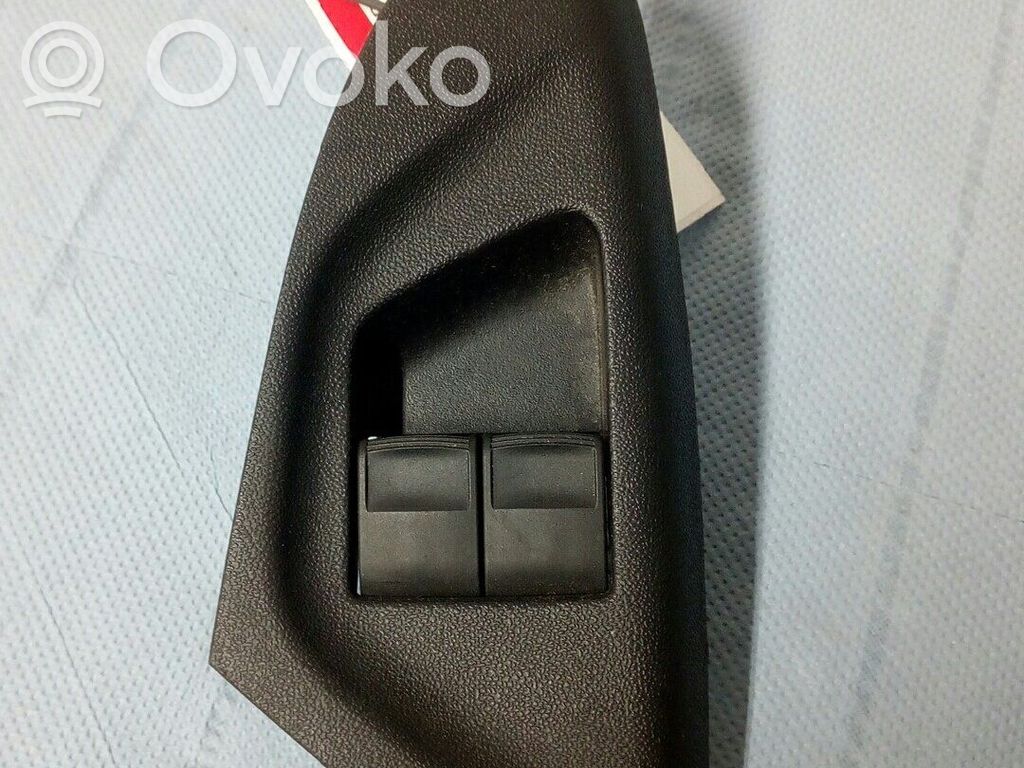 Citroen C1 Electric window control switch 