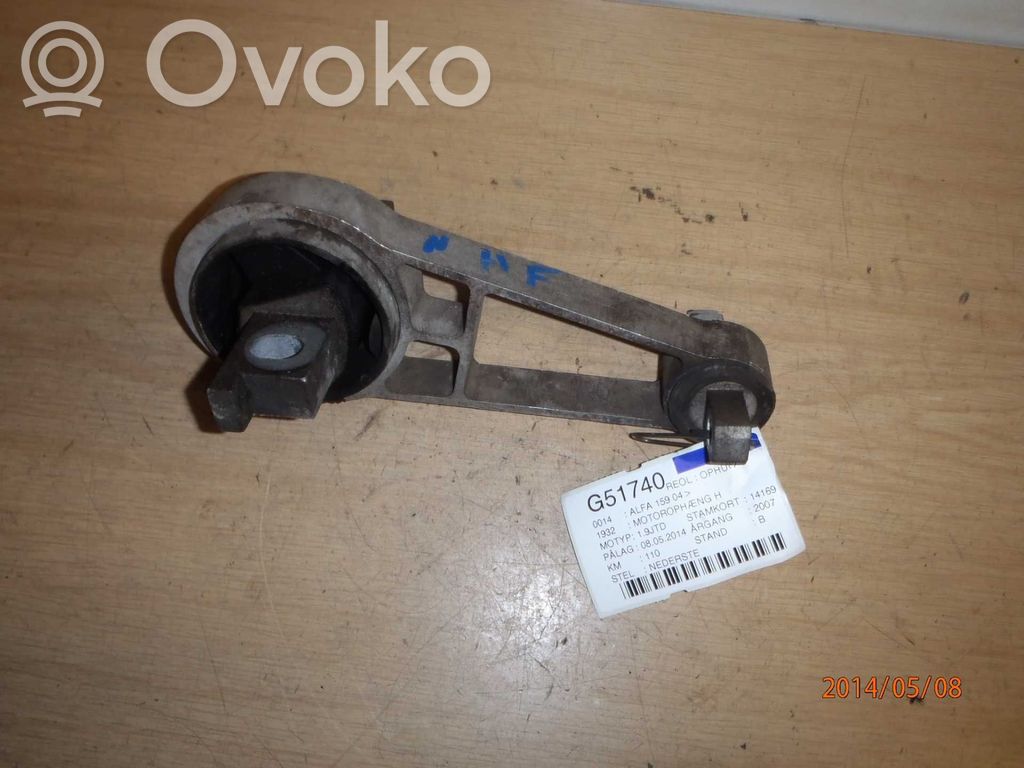 Alfa Romeo 159 Supporto di montaggio del motore 