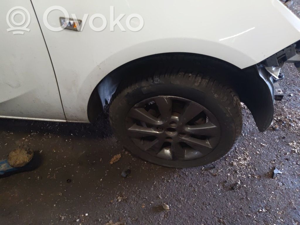 Opel Corsa E Priekinis kelmas 