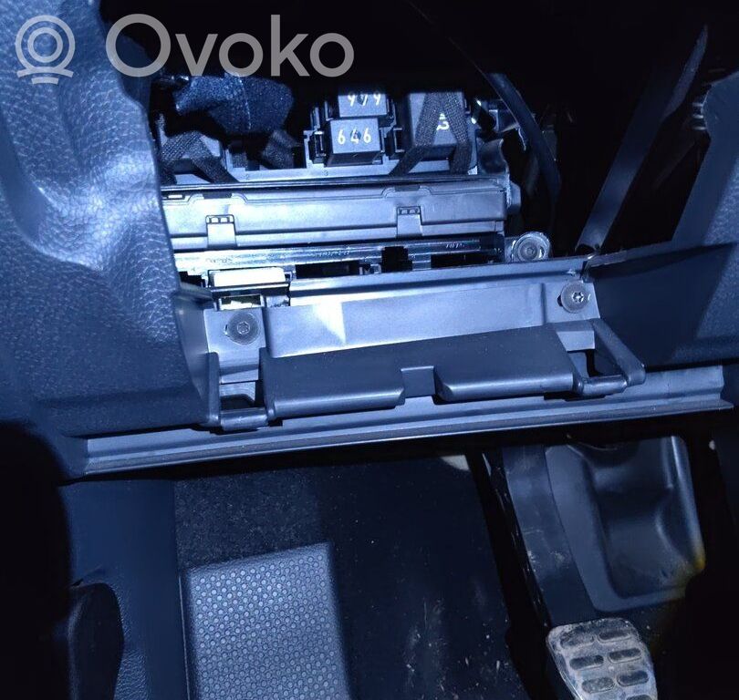 Mukavuusmoduuli   7N0907530BQ,7N0907530BQ