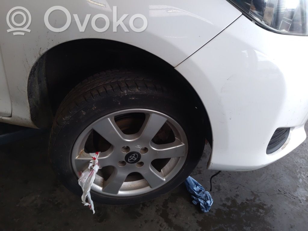 Toyota Yaris Ammortizzatore anteriore con molla elicoidale 