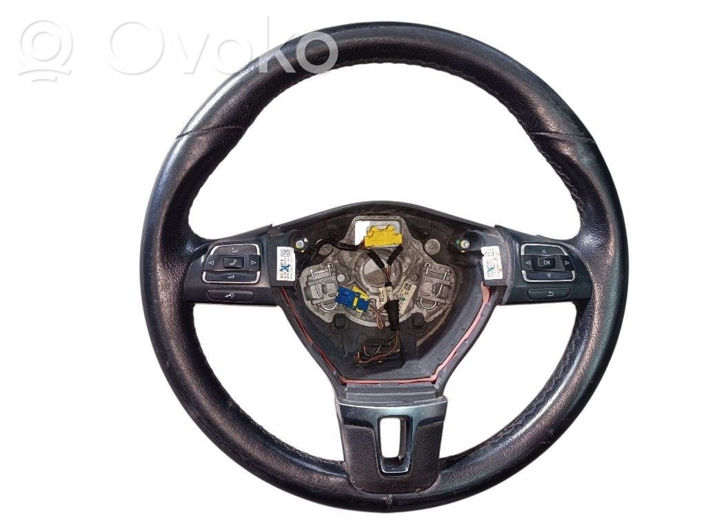 Volkswagen Golf VI Ohjauspyörä 