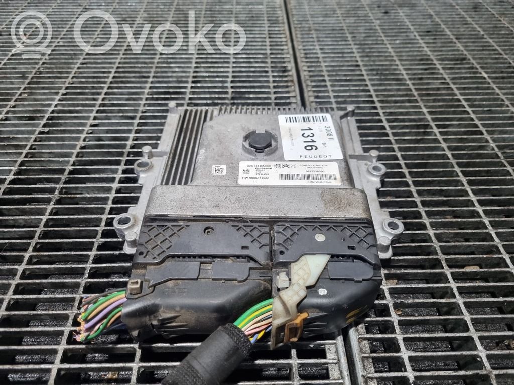 Peugeot 3008 II Galios (ECU) modulis 