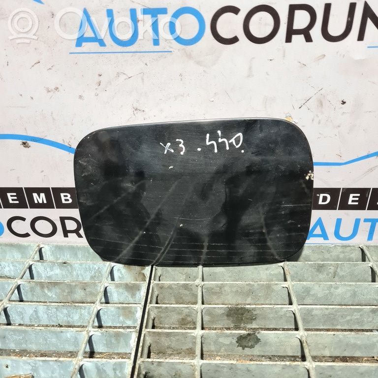 Fuel tank cap trim