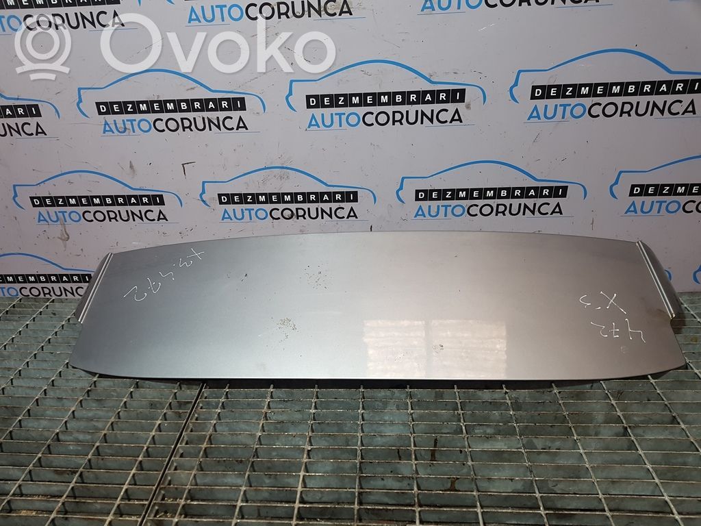 Becquet de coffre   3400384