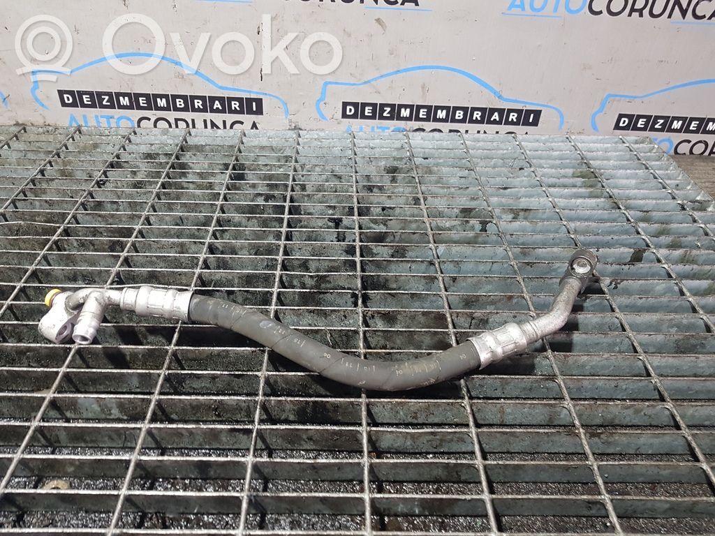 Ilmastointilaitteen putki (A/C)   64536904013