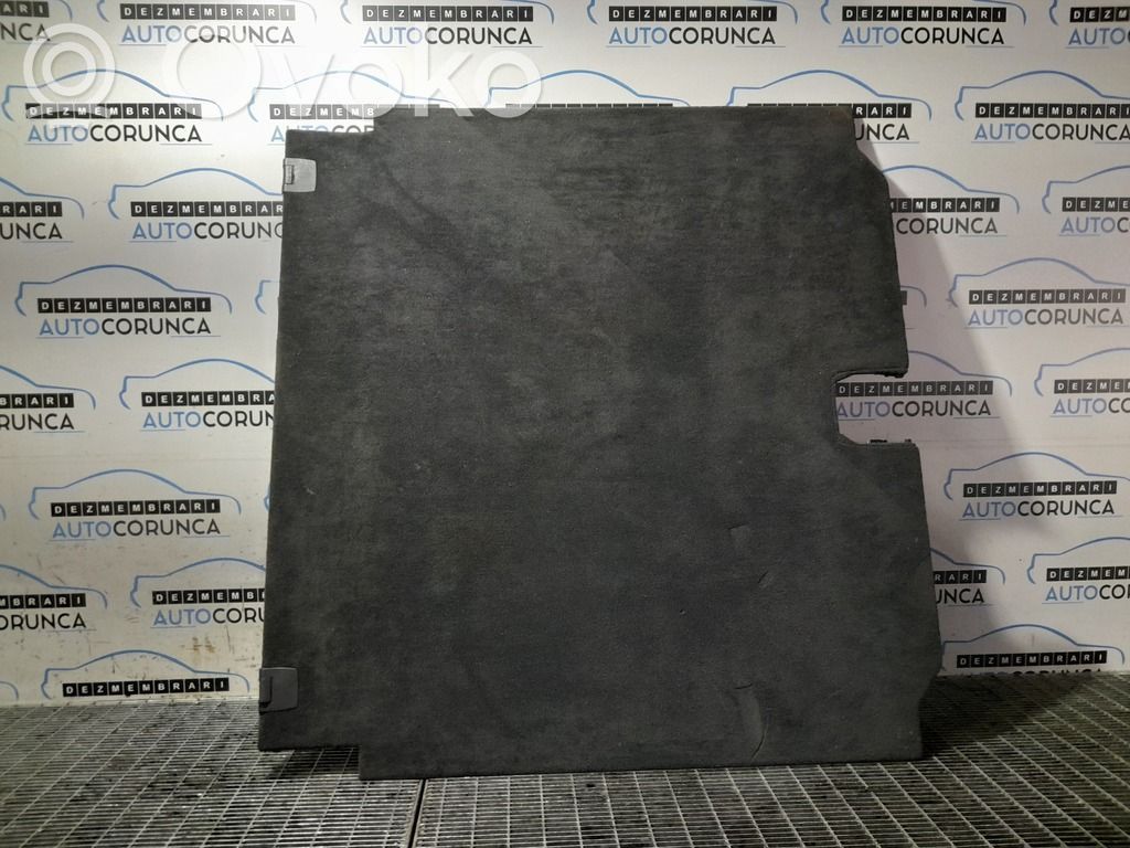 Parcel shelf