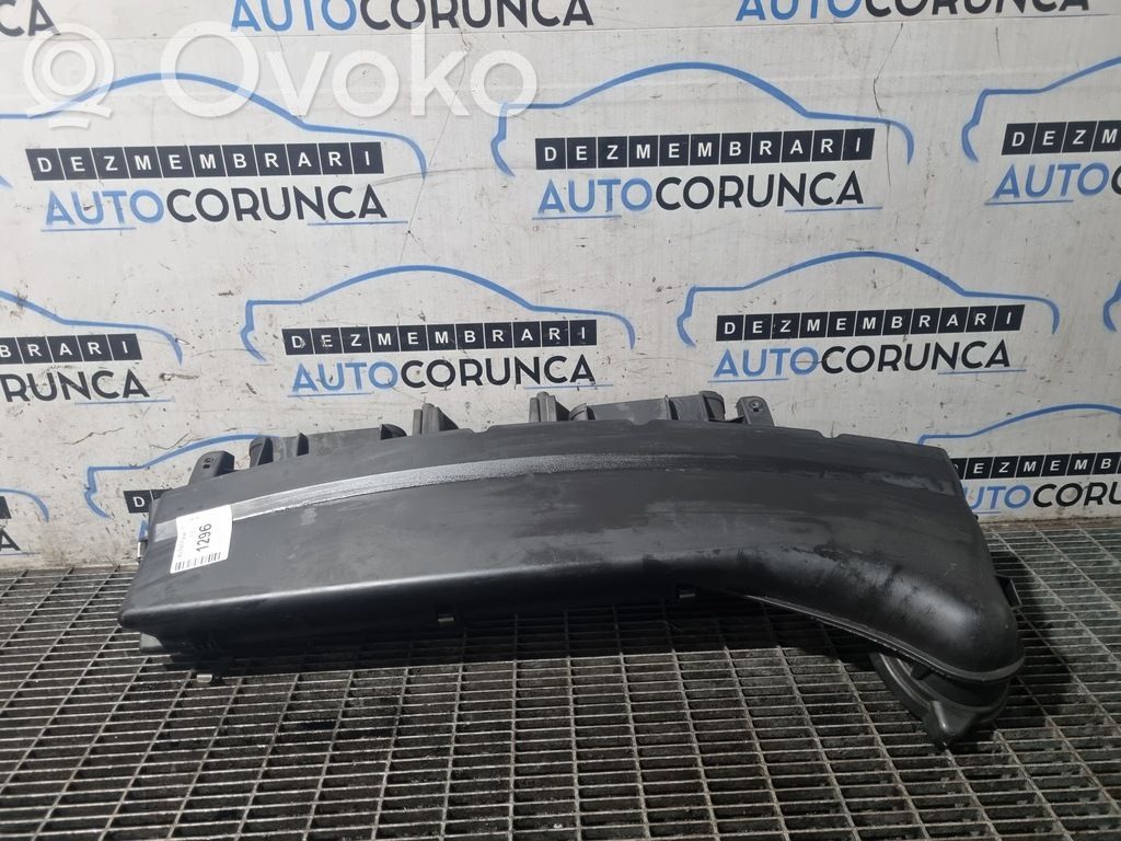 Air filter box
