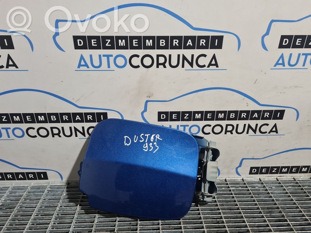 Fuel tank cap trim