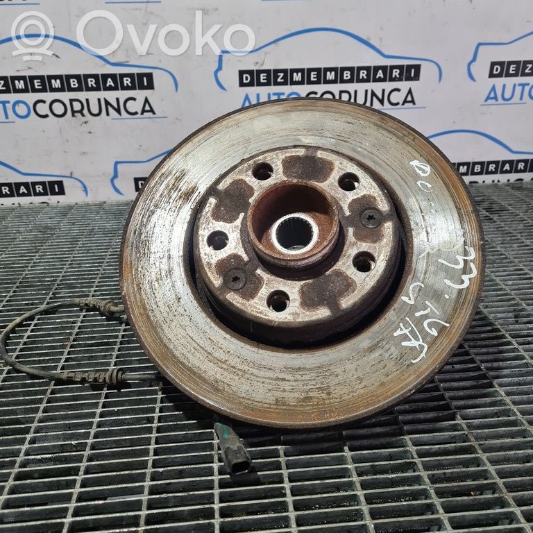 Dacia Duster Cubo de rueda delantera 