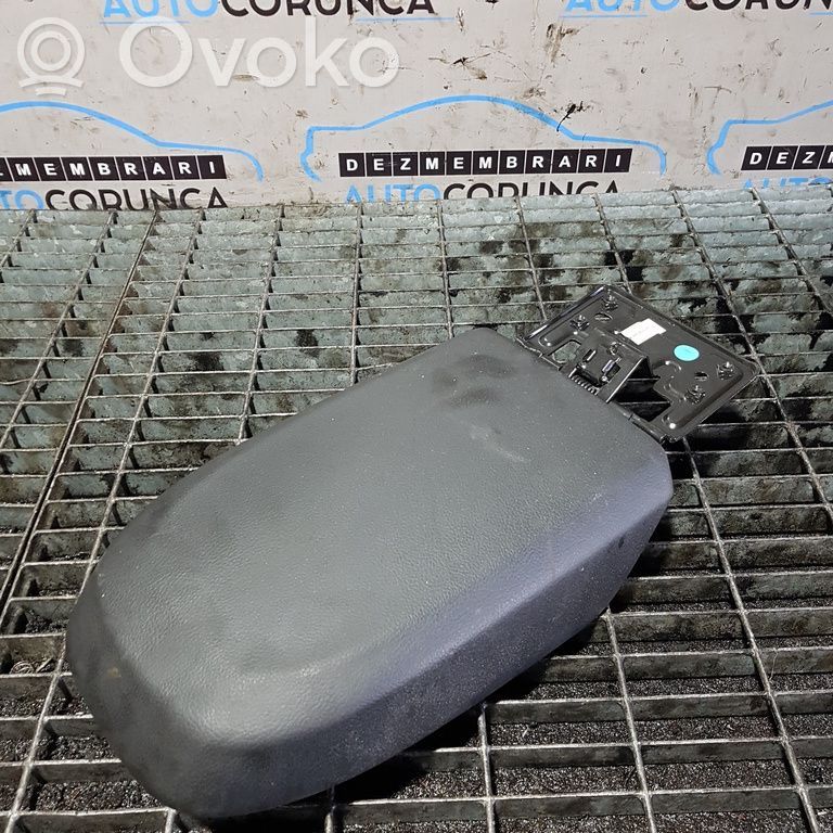 Ford Kuga I Armrest 