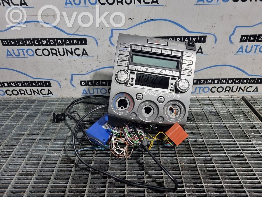Radio/CD/DVD/GPS head unit   US1666DSXA