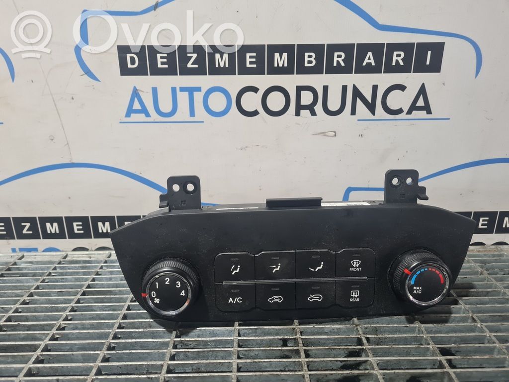 KIA Sportage Climate control unit 
