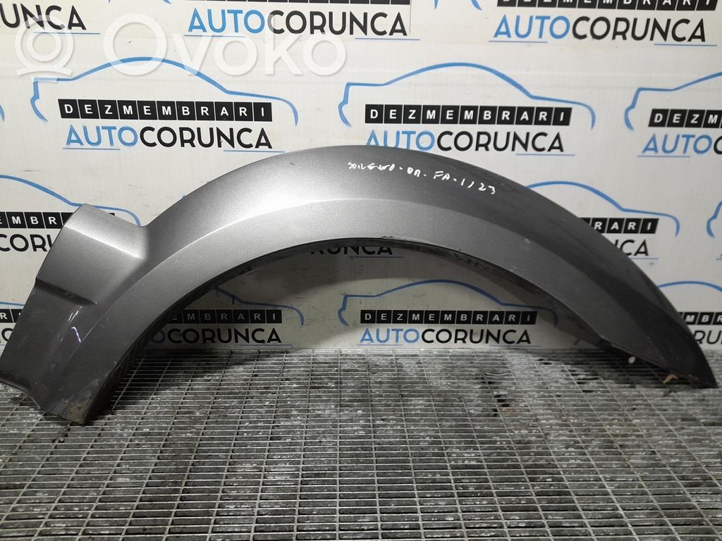 KIA Sorento Front arch 