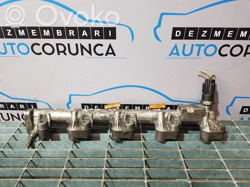 Mazda CX-7 Tubo principal de alimentación del combustible 