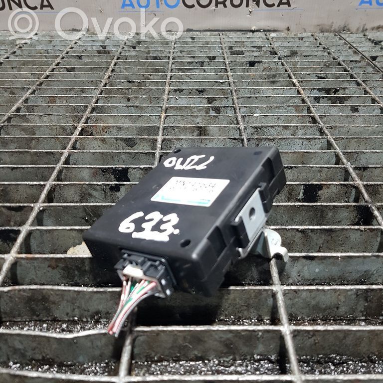 Other control units/modules   MN141634,W1T76776,7Y27