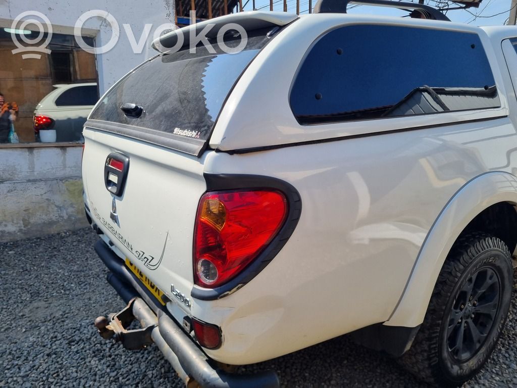 Mitsubishi L200 Parachoques 