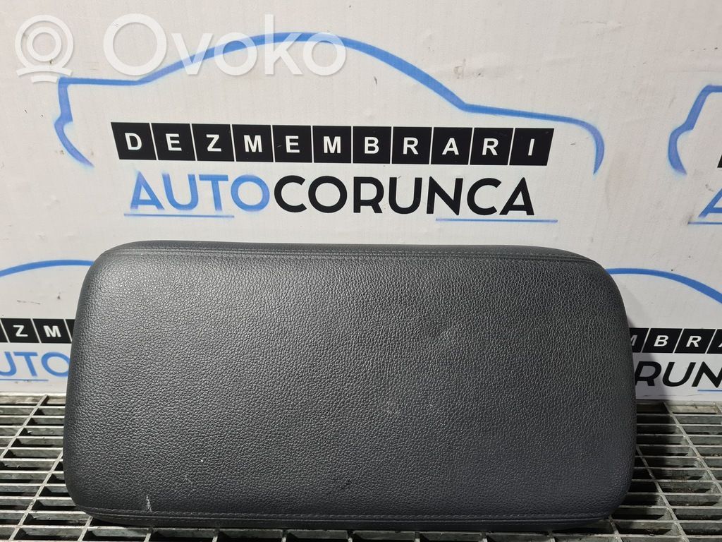 Mitsubishi Outlander Armrest 
