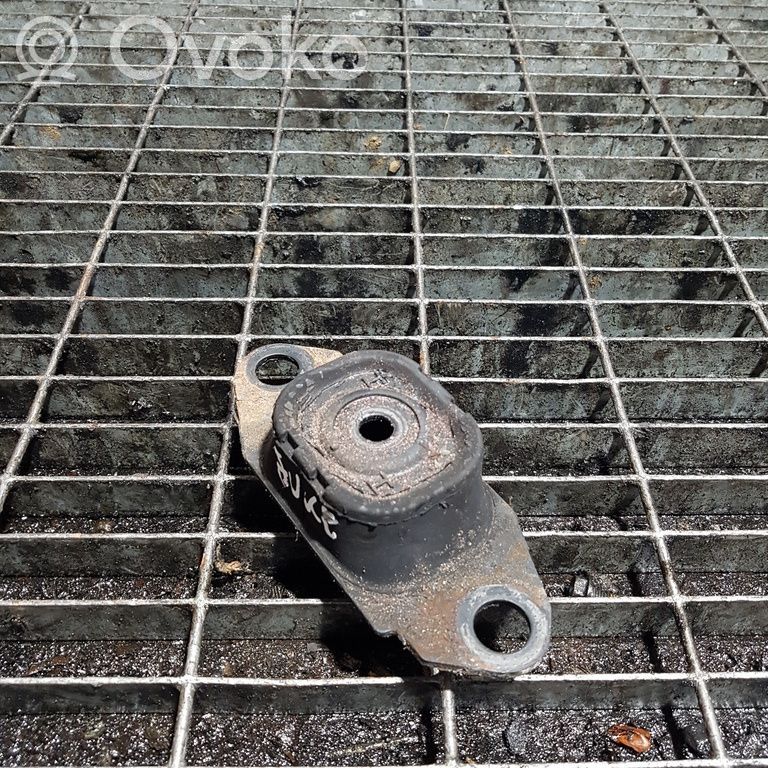 Nissan Juke I F15 Engine mounting bracket 