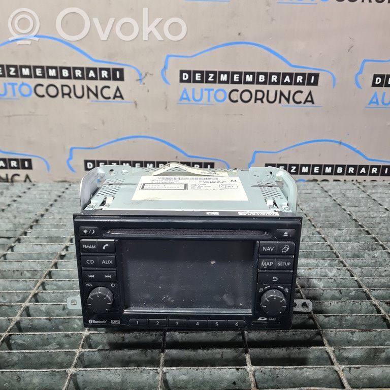 Nissan Juke I F15 Panel / Radioodtwarzacz CD/DVD/GPS 