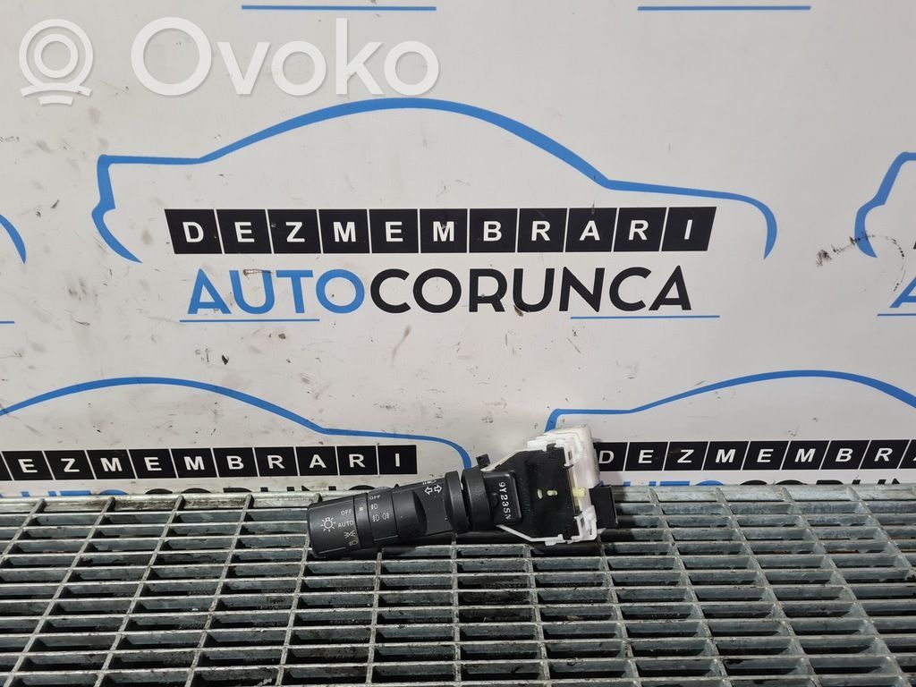 Nissan Qashqai Light switch 