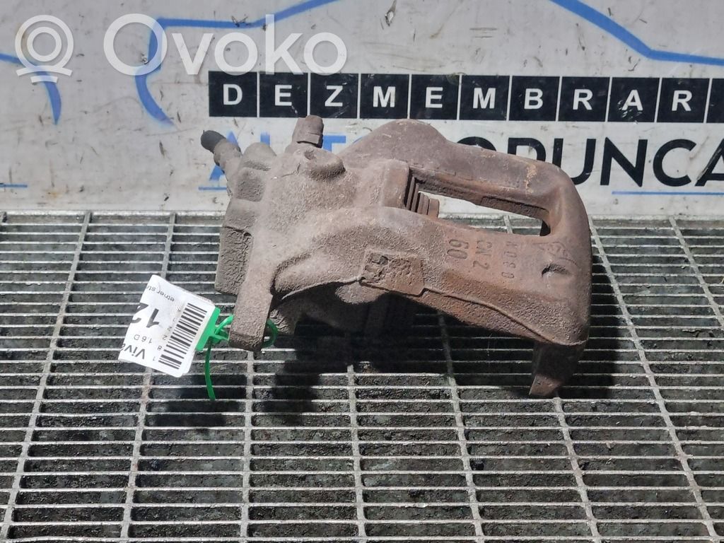 Opel Vivaro Etujarrusatula 