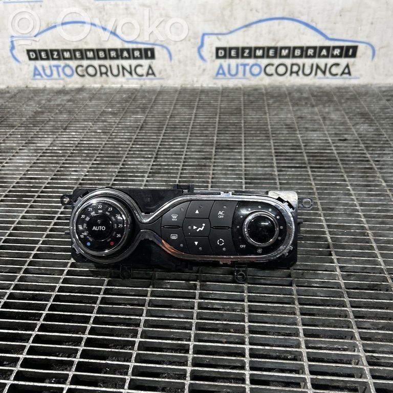 Renault Captur Climate control unit 