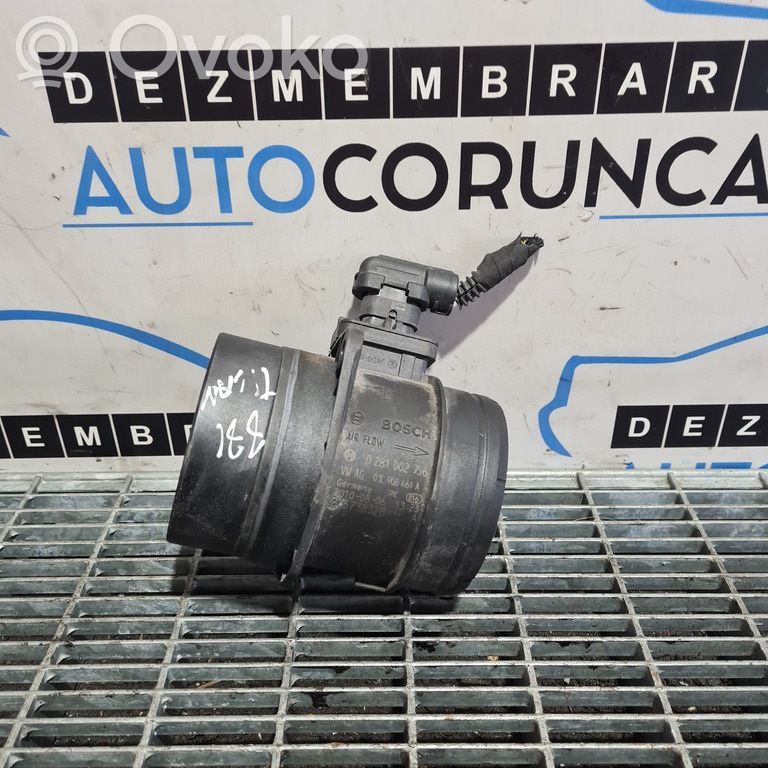 Volkswagen Tiguan Mass air flow meter 