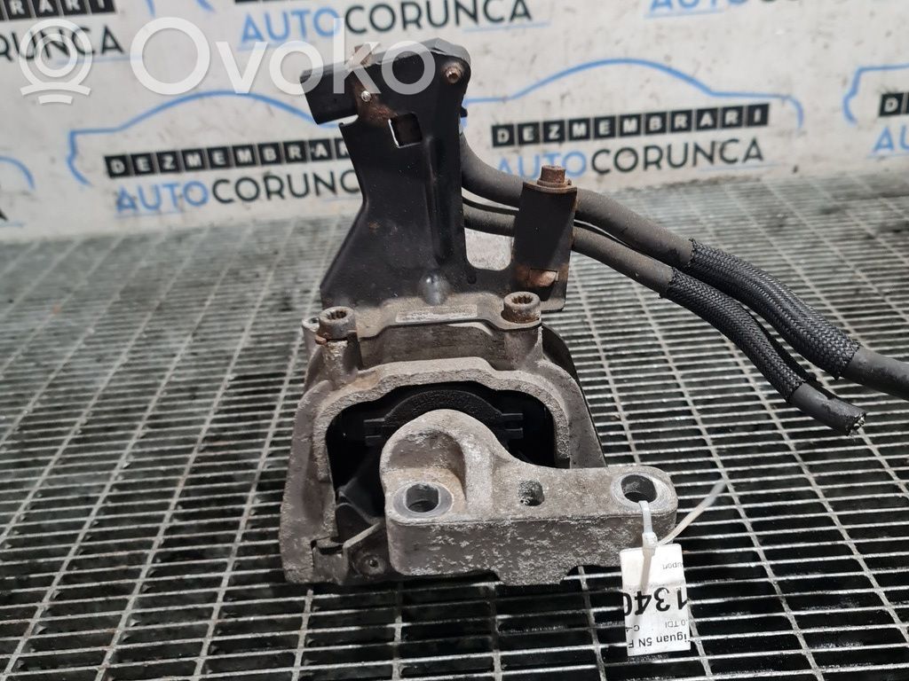 Engine mounting bracket   MOTORDREAPTA