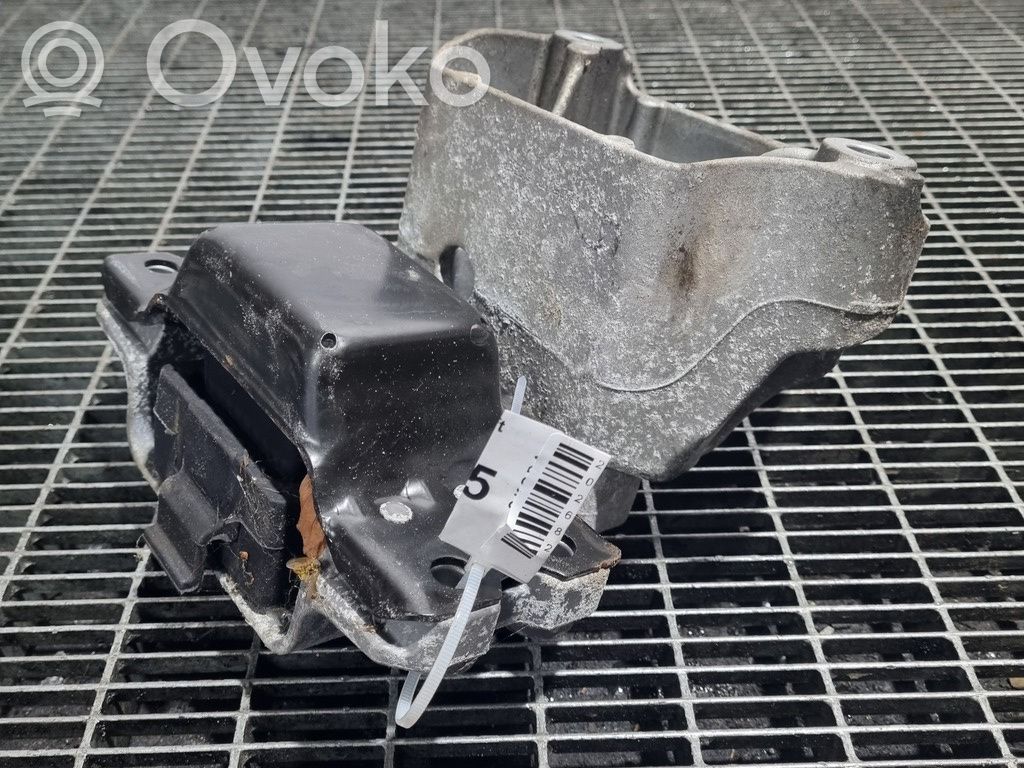 Engine mounting bracket   03F199275D