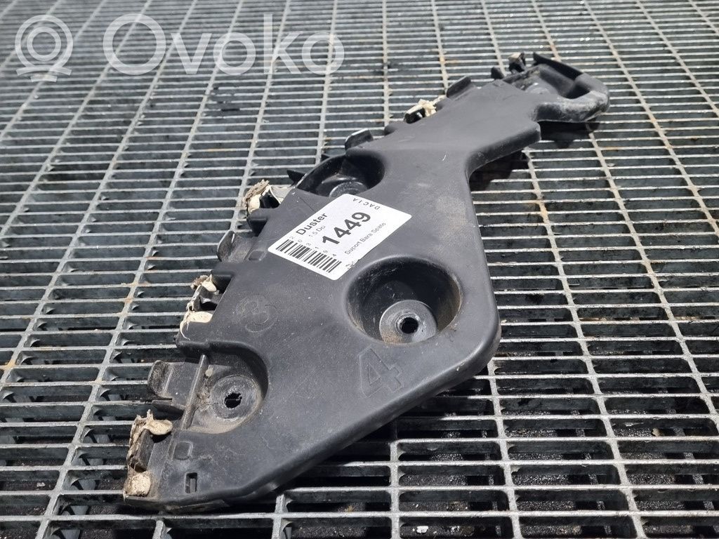 Rear bumper mounting bracket