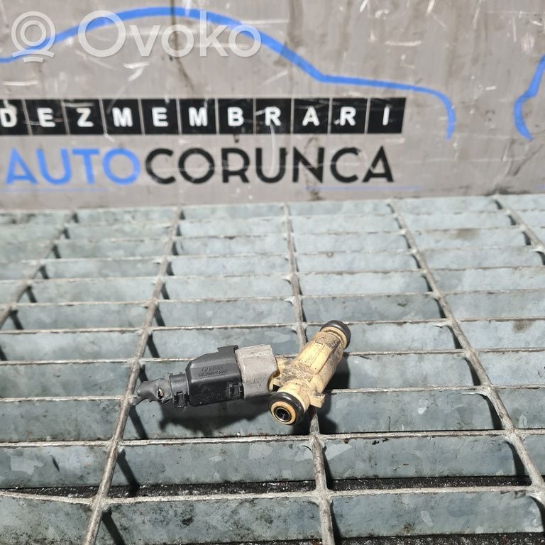 Hyundai Tucson JM Inyector de combustible 