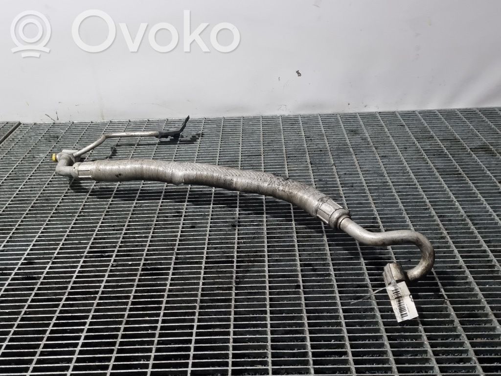 BMW X3 E83 Ilmastointilaitteen putki (A/C) 