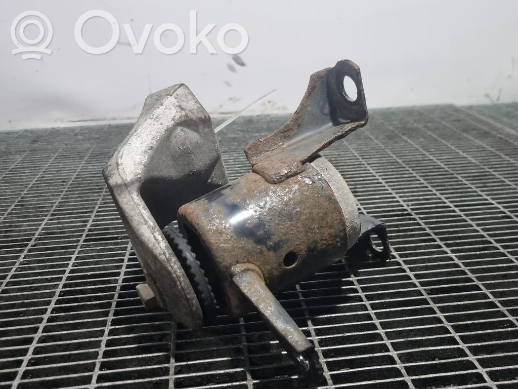 Engine mounting bracket   MOTORDREAPTA
