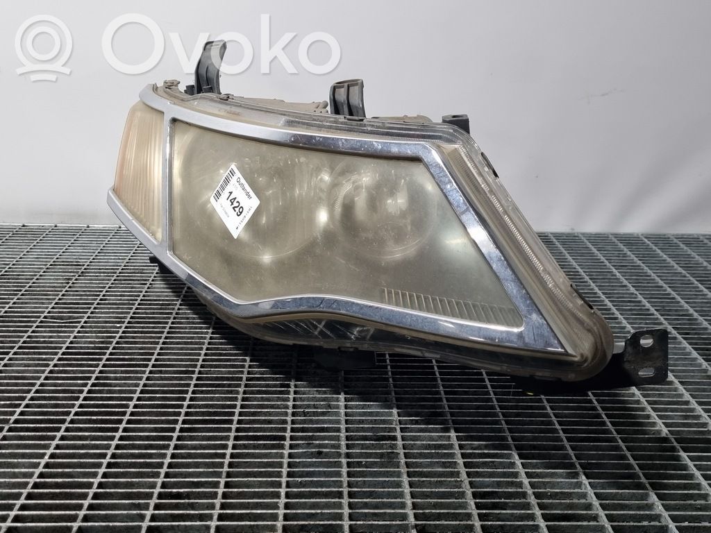 Mitsubishi Outlander Scheinwerfer 