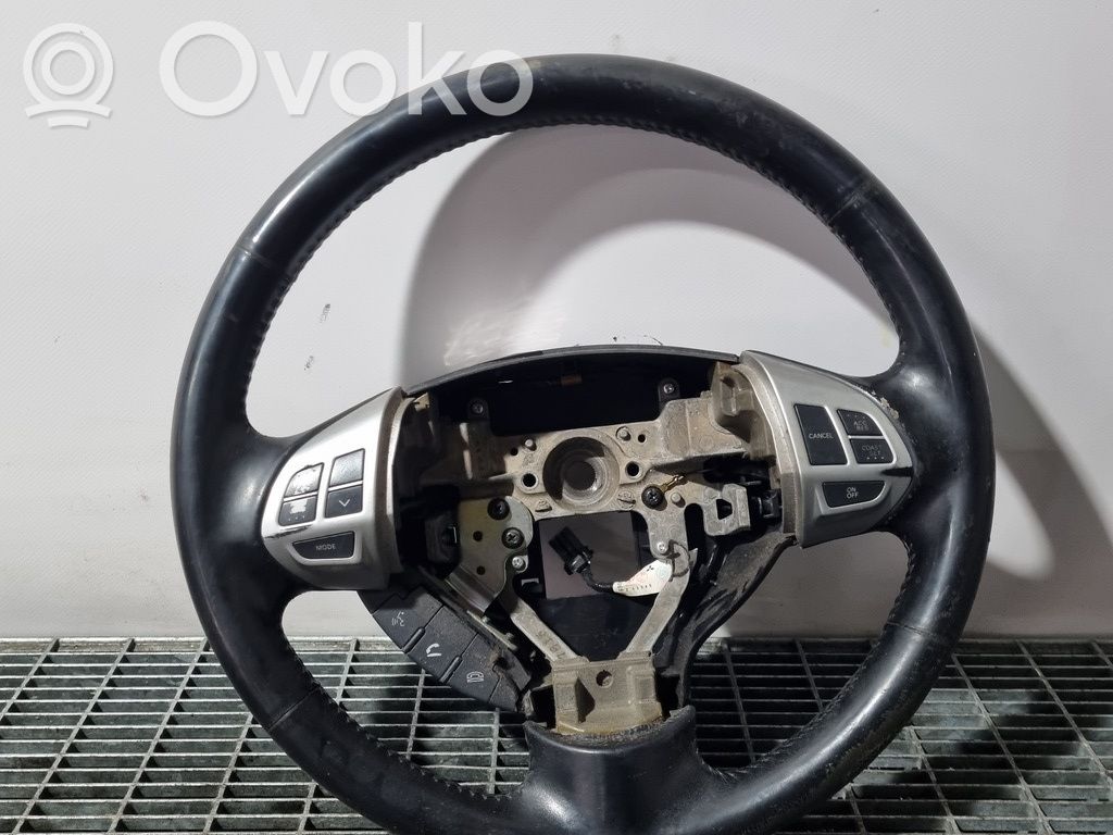 Mitsubishi Outlander Stūre 