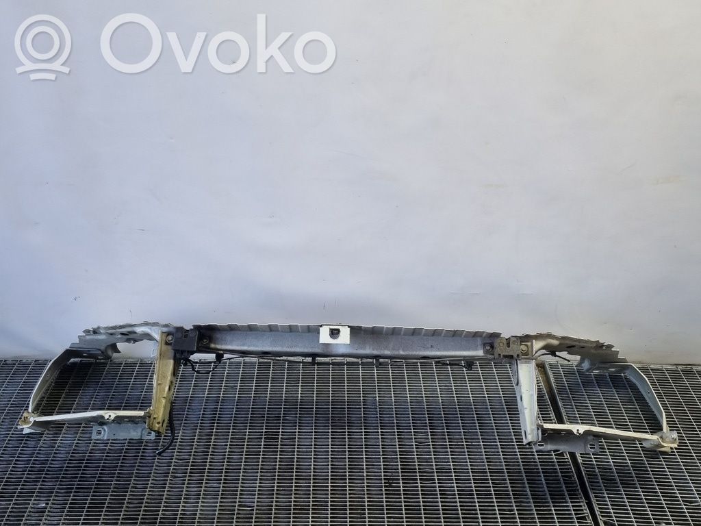 Land Rover Freelander 2 - LR2 Radiatorių panelė 