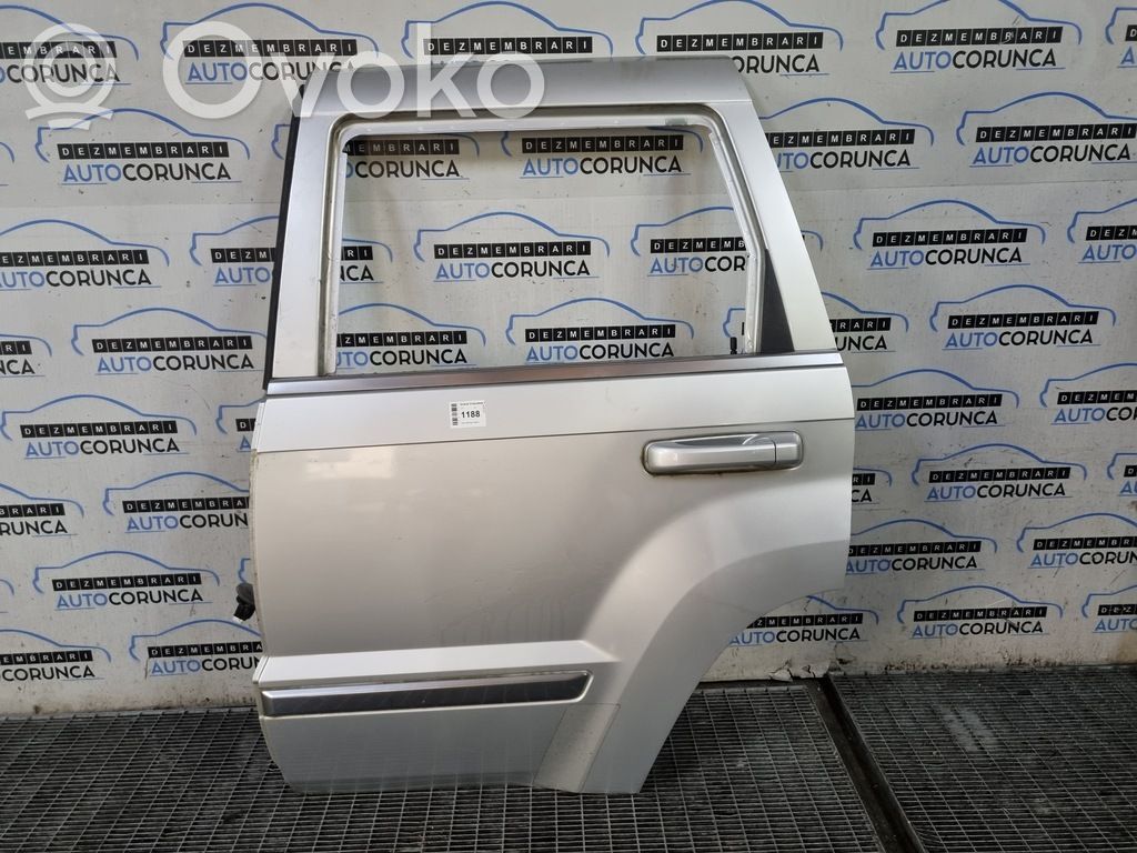 Jeep Grand Cherokee (WK) Puerta trasera 