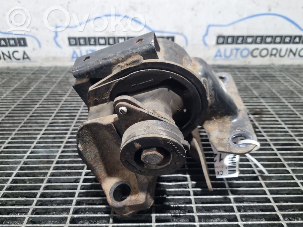 Engine mounting bracket   MOTORSTANGA