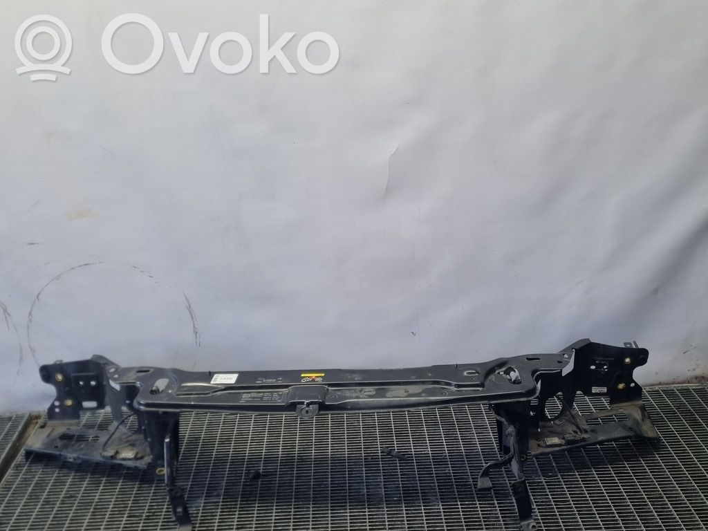 Volvo XC90 Radiatorių panelė 