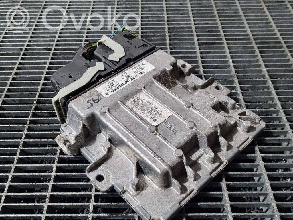 Ford Kuga II Unidad de control/módulo ECU del motor 