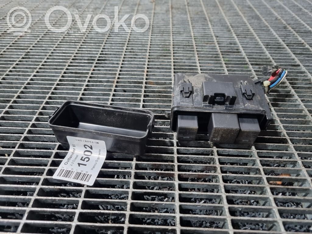 Mitsubishi Outlander Juego de caja de fusibles 
