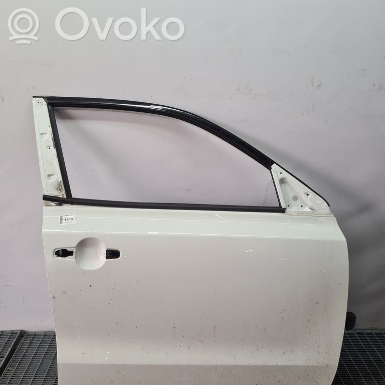 Suzuki Vitara (LY) Puerta delantera 