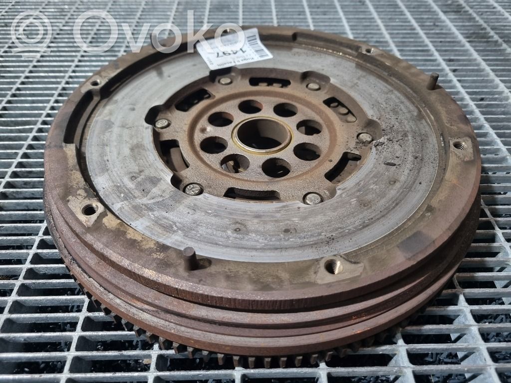 Ford Kuga II Kaksoismassavauhtipyörä 