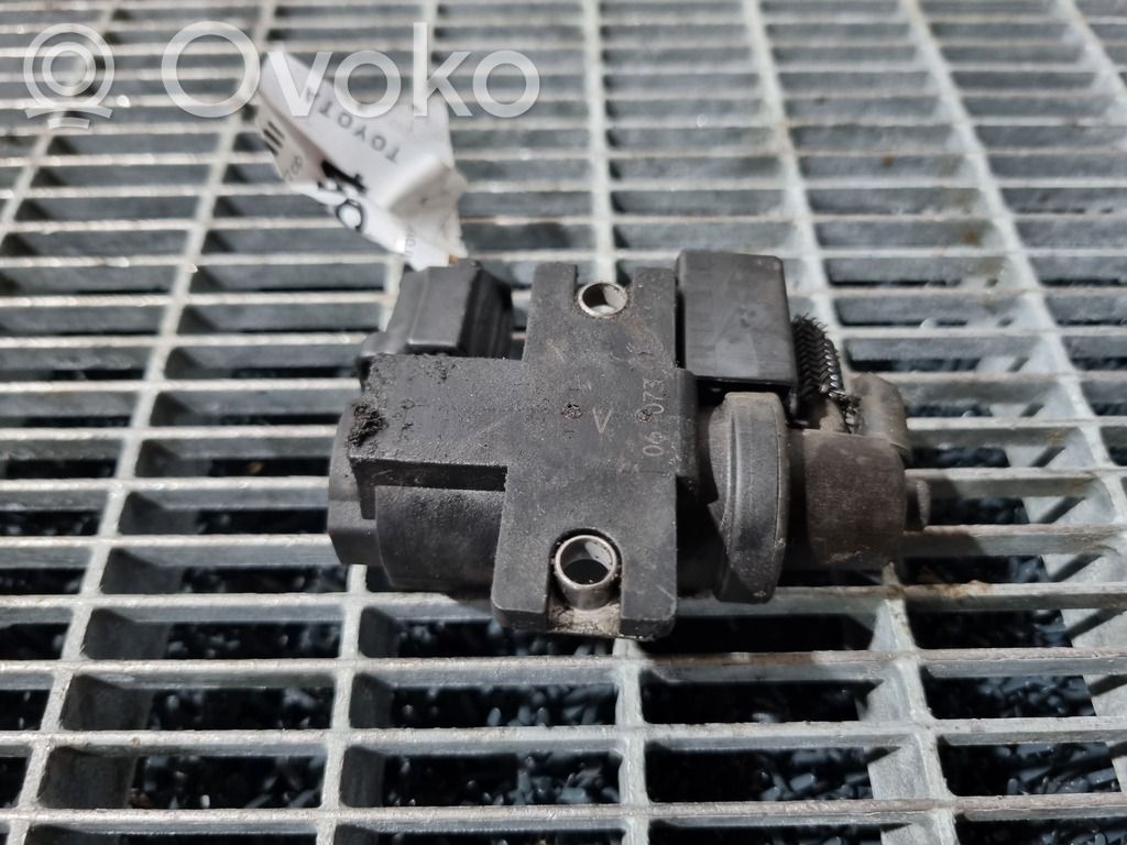 Toyota RAV 4 (XA30) Valve électromagnétique