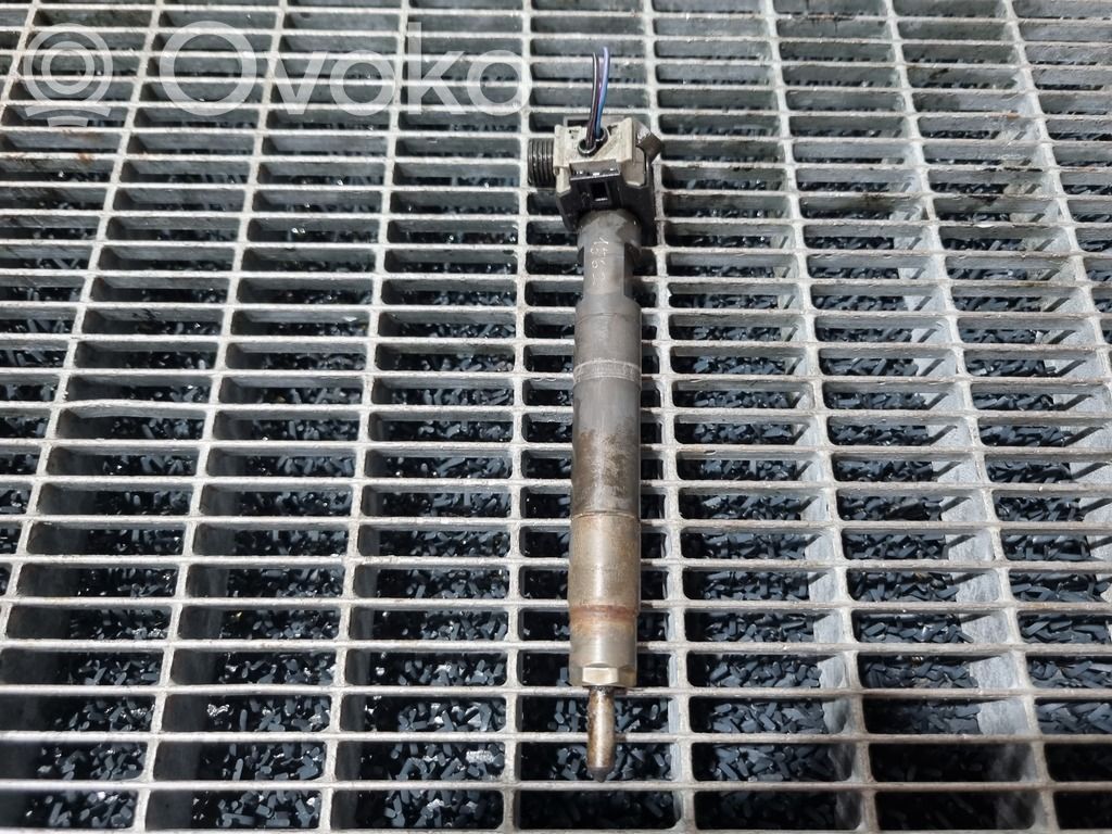 Inyector de combustible   A6510700587,1112303823863