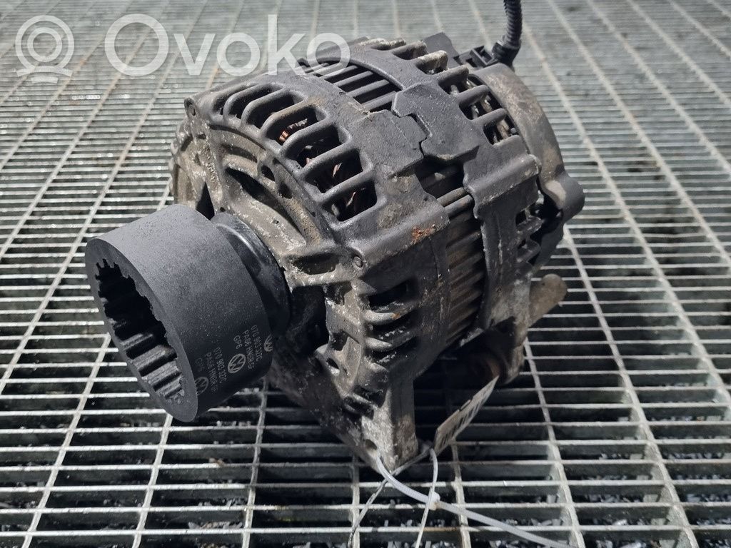 Volkswagen Touareg I Generator/alternator 