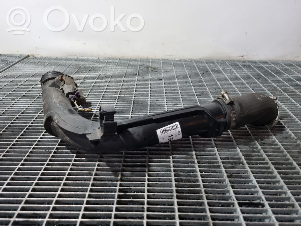 Audi Q3 8U Tube d'admission de tuyau de refroidisseur intermédiaire 