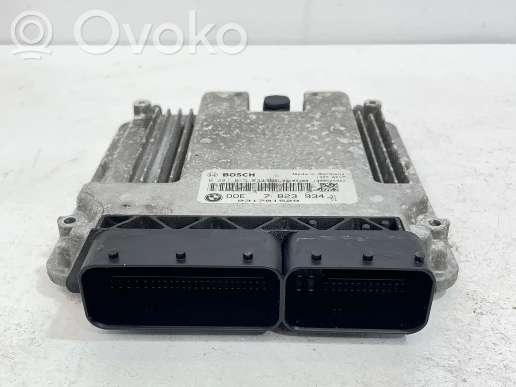 Engine control unit/module   0281015233,782393401,7823934,1039S25862
